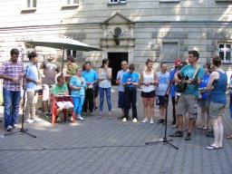 Wizyta międzynarodowej grupy młodzieży w Domu Pomocy Społecznej w Podzamku w ramach ŚDM Kraków 2016r